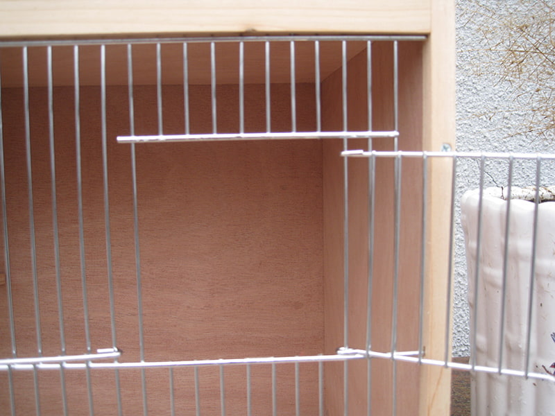 Drawer tray pigeon cage